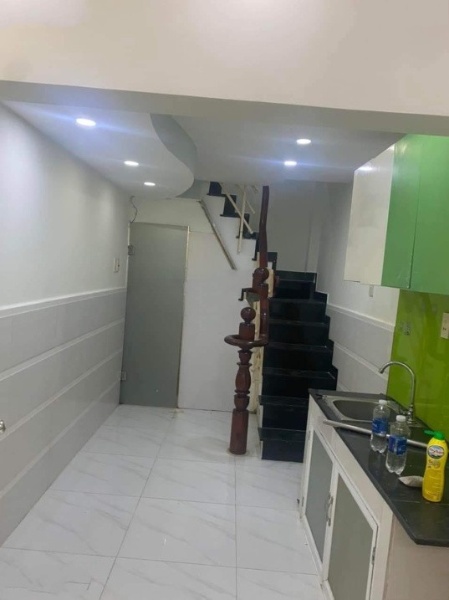 Bán nhà 5 tầng diện tích nhỏ tại Đường Bạch Vân, Phường 15, Quận 5, Hồ Chí Minh